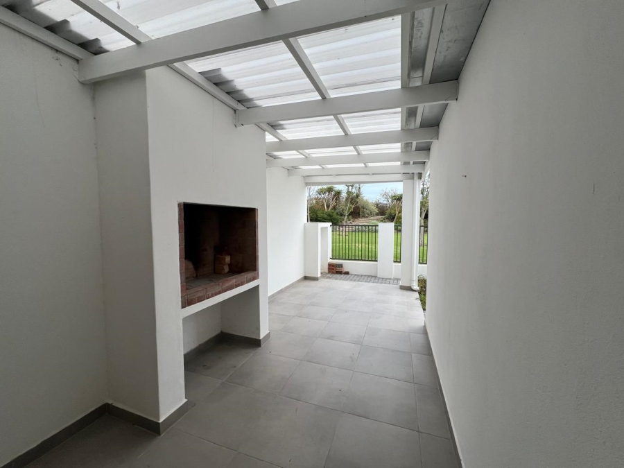 4 Bedroom Property for Sale in Croydon Gardens Estate Western Cape